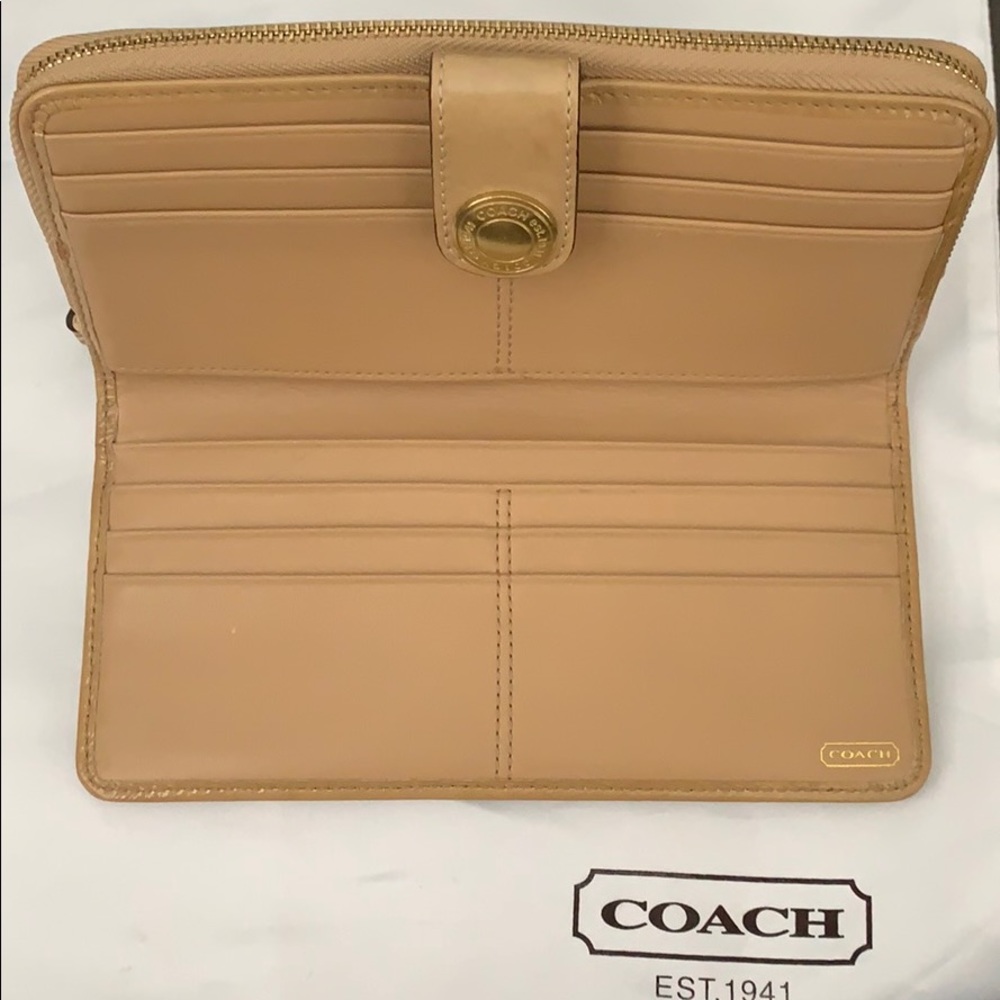 Wallet - Picture 3 of 5